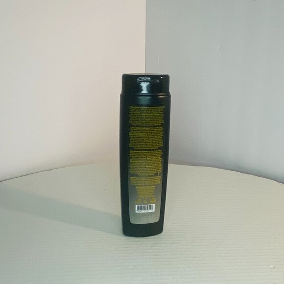 Hydra Luxury Care Moisturizing Pet Grooming Shampoo w/ Hydrating Oatmeal Extract - Picture 7 of 10